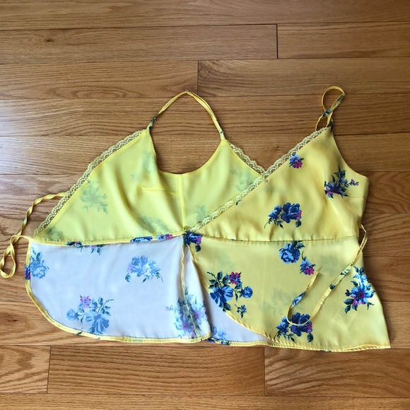 Abercrombie & Fitch wrap camisole top - Picture 5 of 5